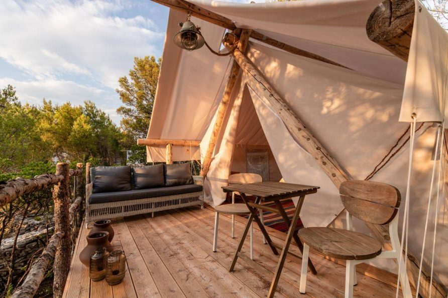 Luxury Glamping Tends
