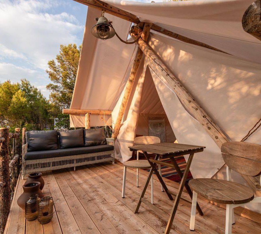 Luxury Glamping Tends